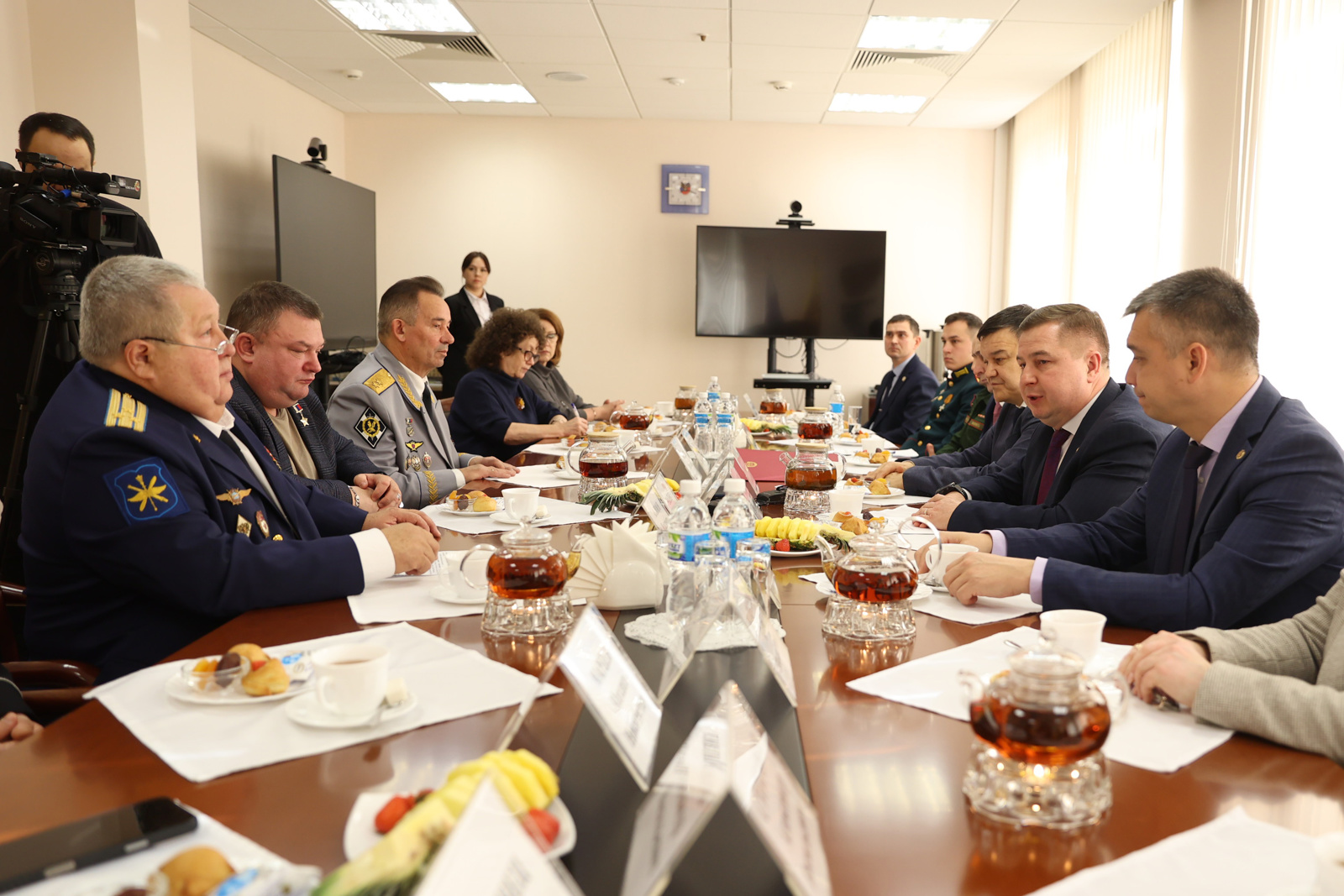 dc5a297dc25c4dd5a2762f291defd8d1