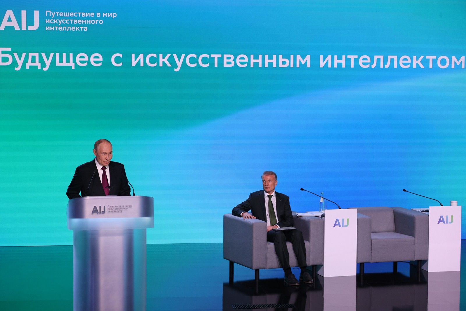 fc512689efea4bd8929f2ffd9831f4e1